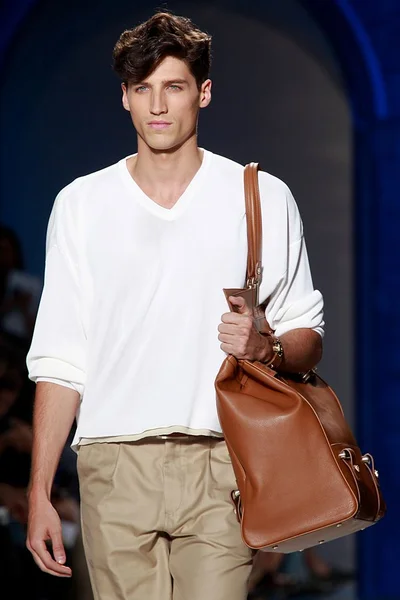 Look 36